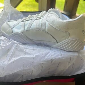 Nfinity Evolution Cheer Size 7